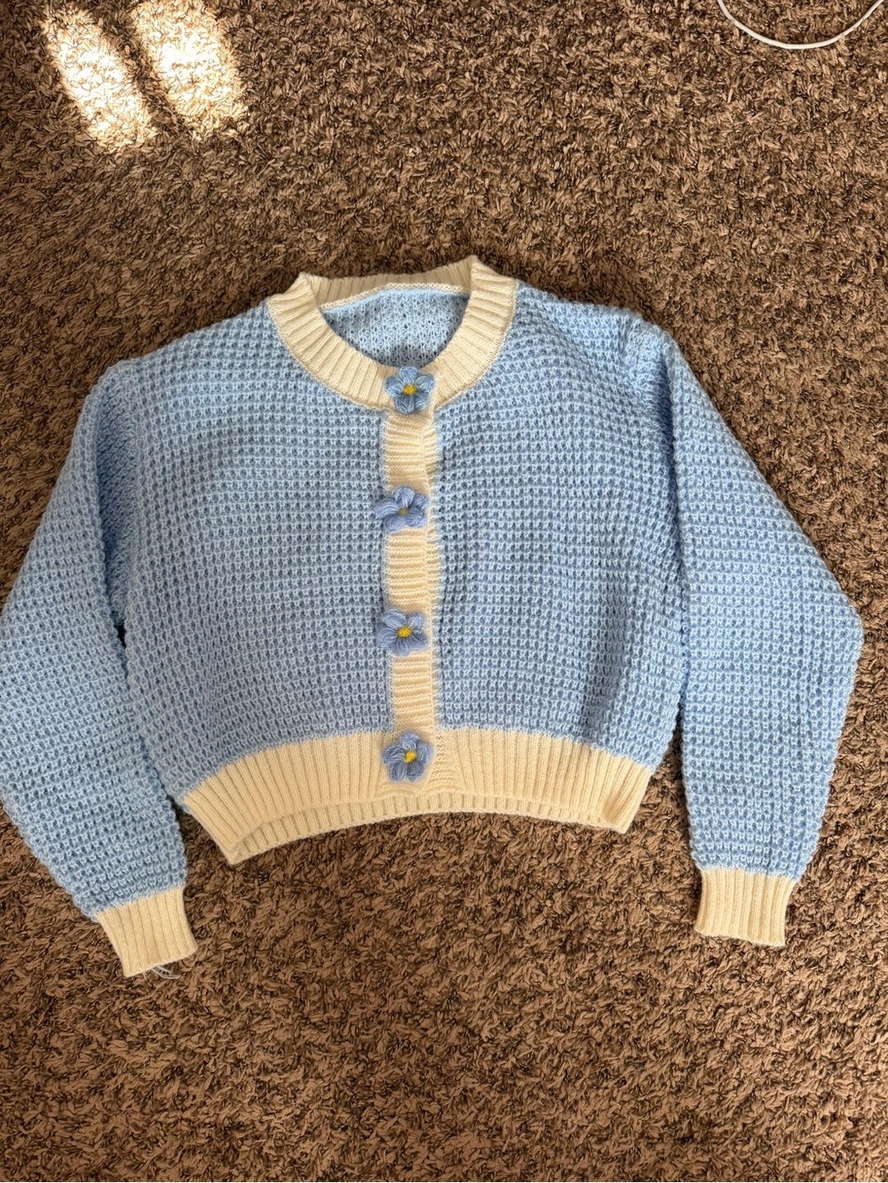 SHEIN Light Blue and Cream Cropped Knit Cardigan with Flower Buttons